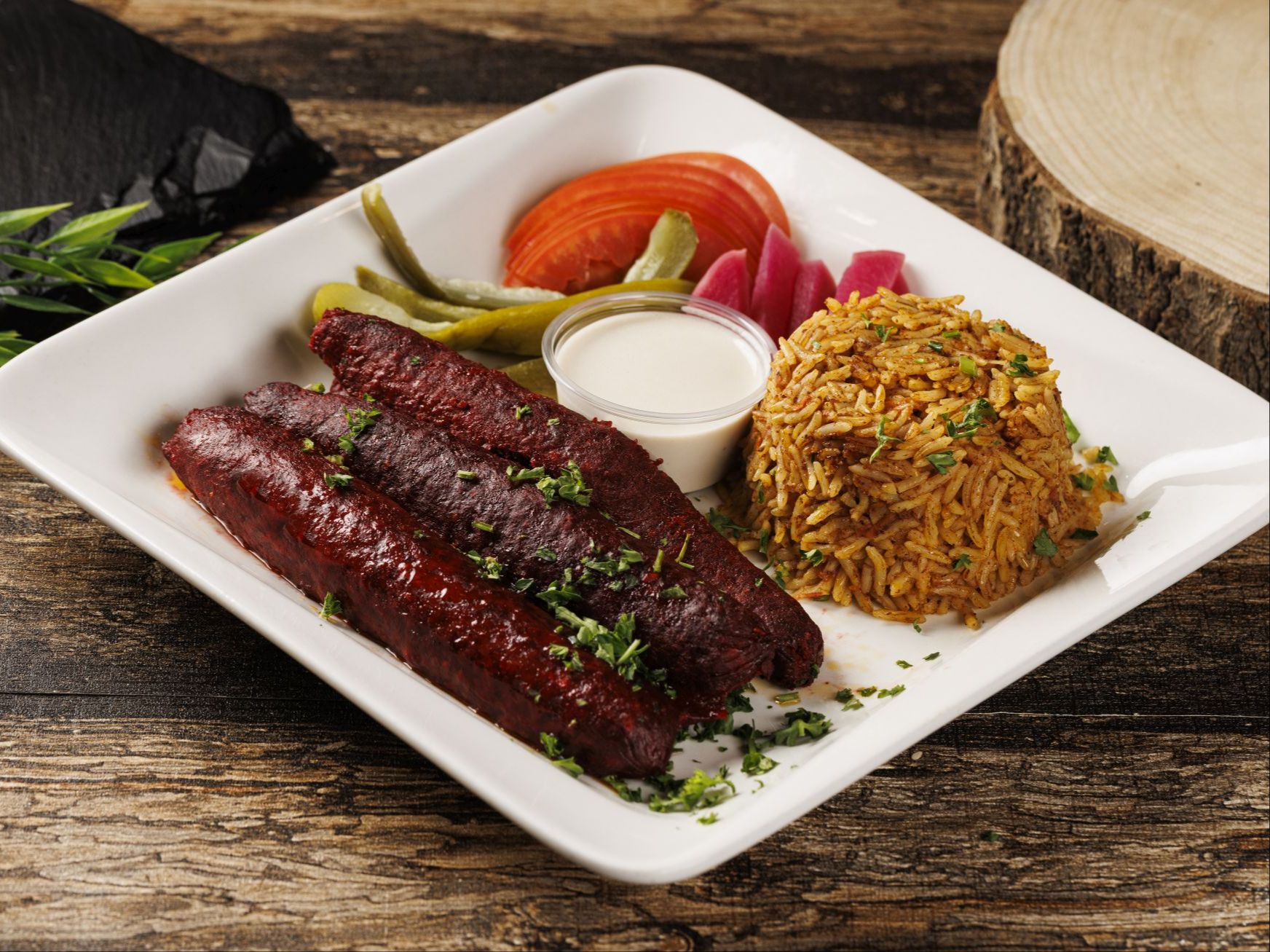 Sujuk Plate