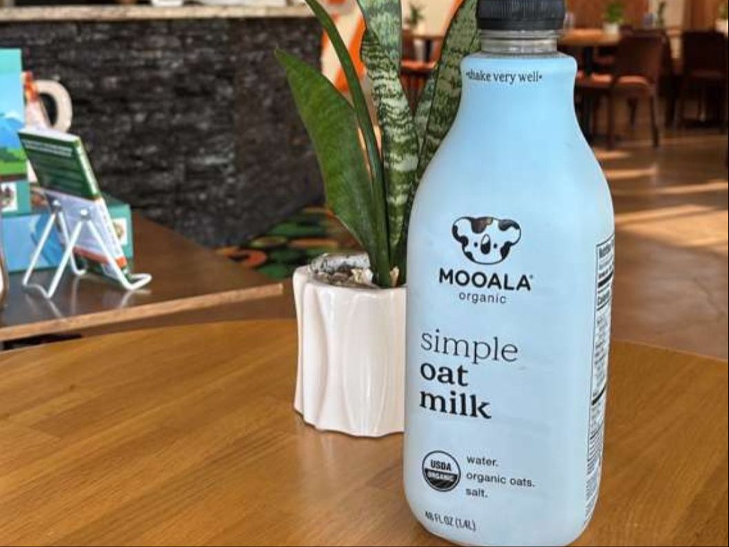 Mooala Organic Simple Oat Milk.