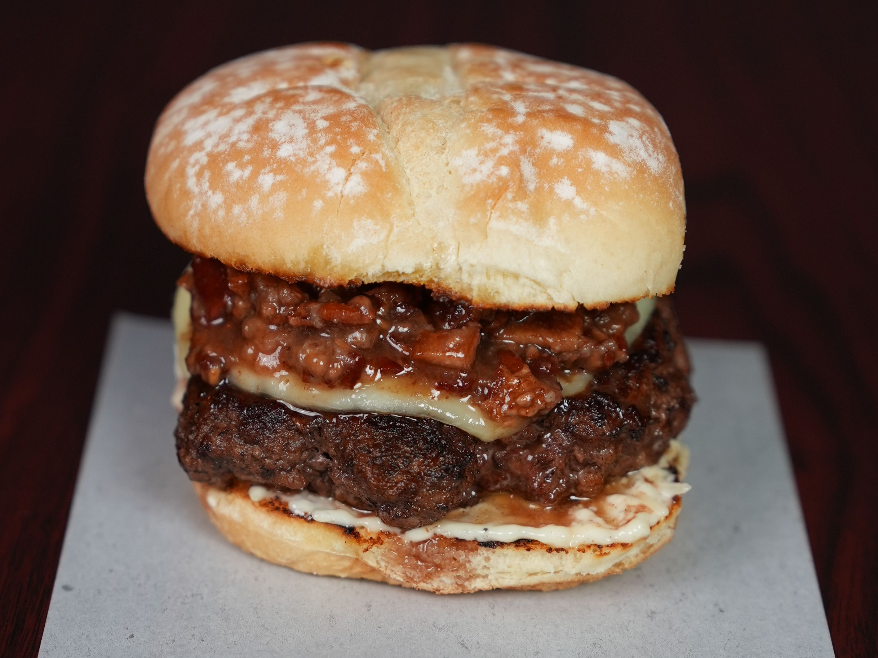 Royal Burger.