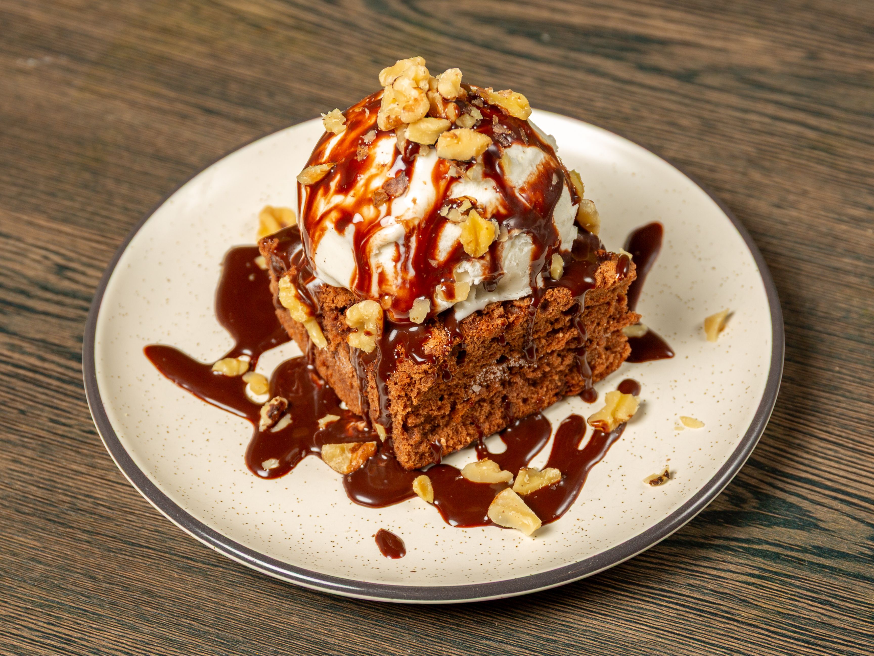Chocolate Walnut Brownie With Ice Cream.