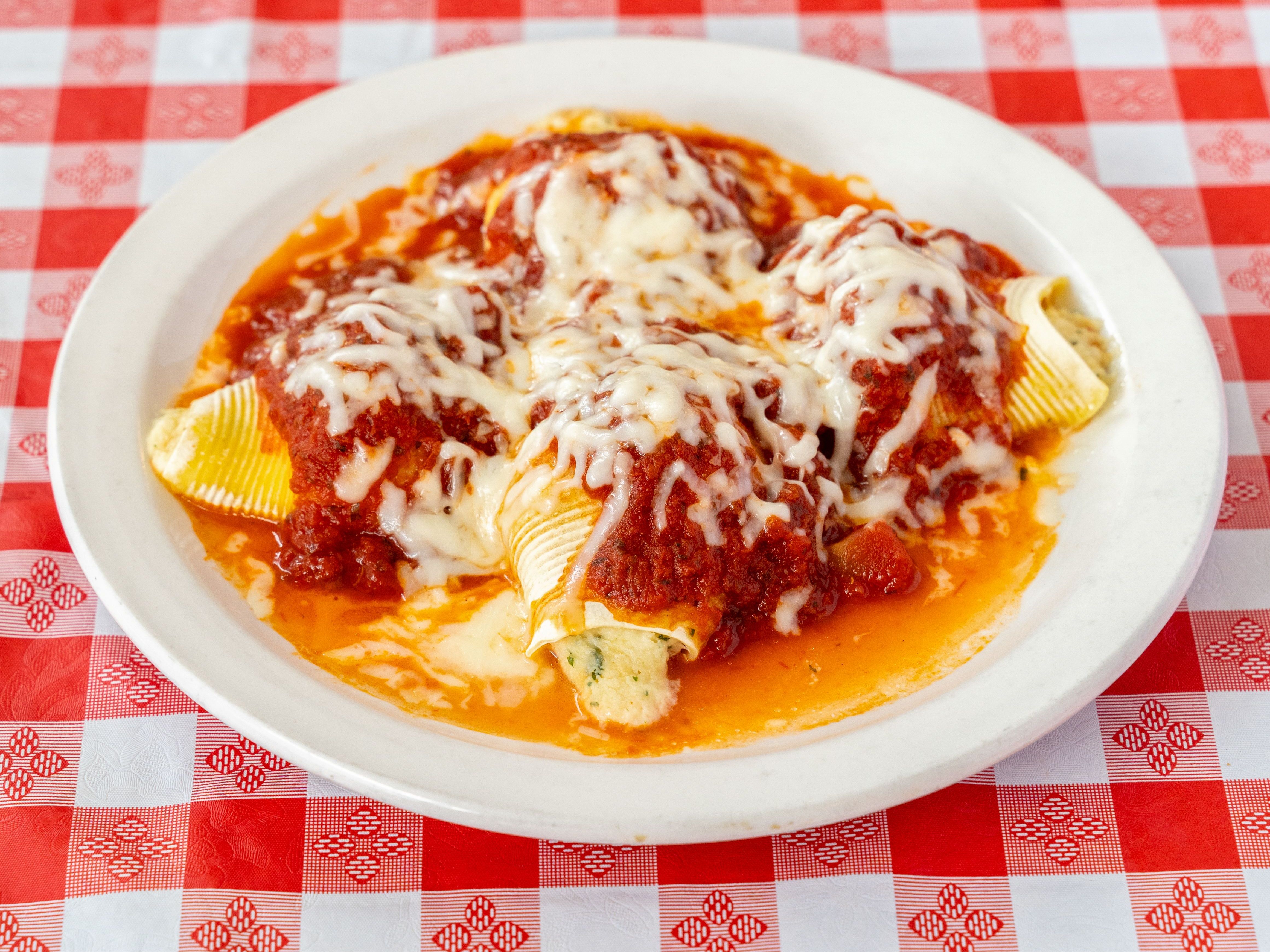 Stuffed Shells (L).