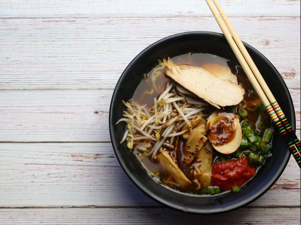 **TO GO** J1. Mini Ramen.