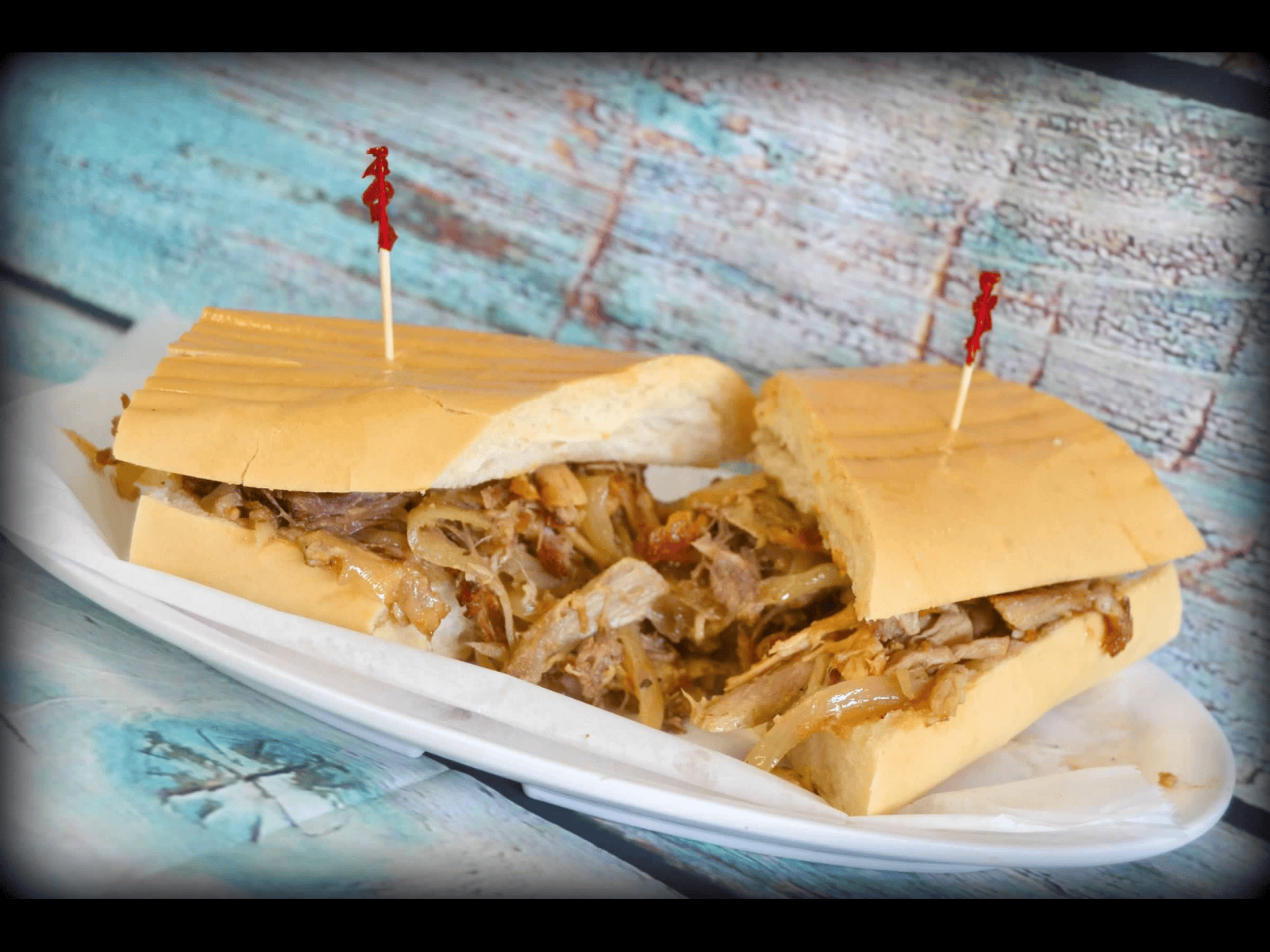 PAN CON LECHON.