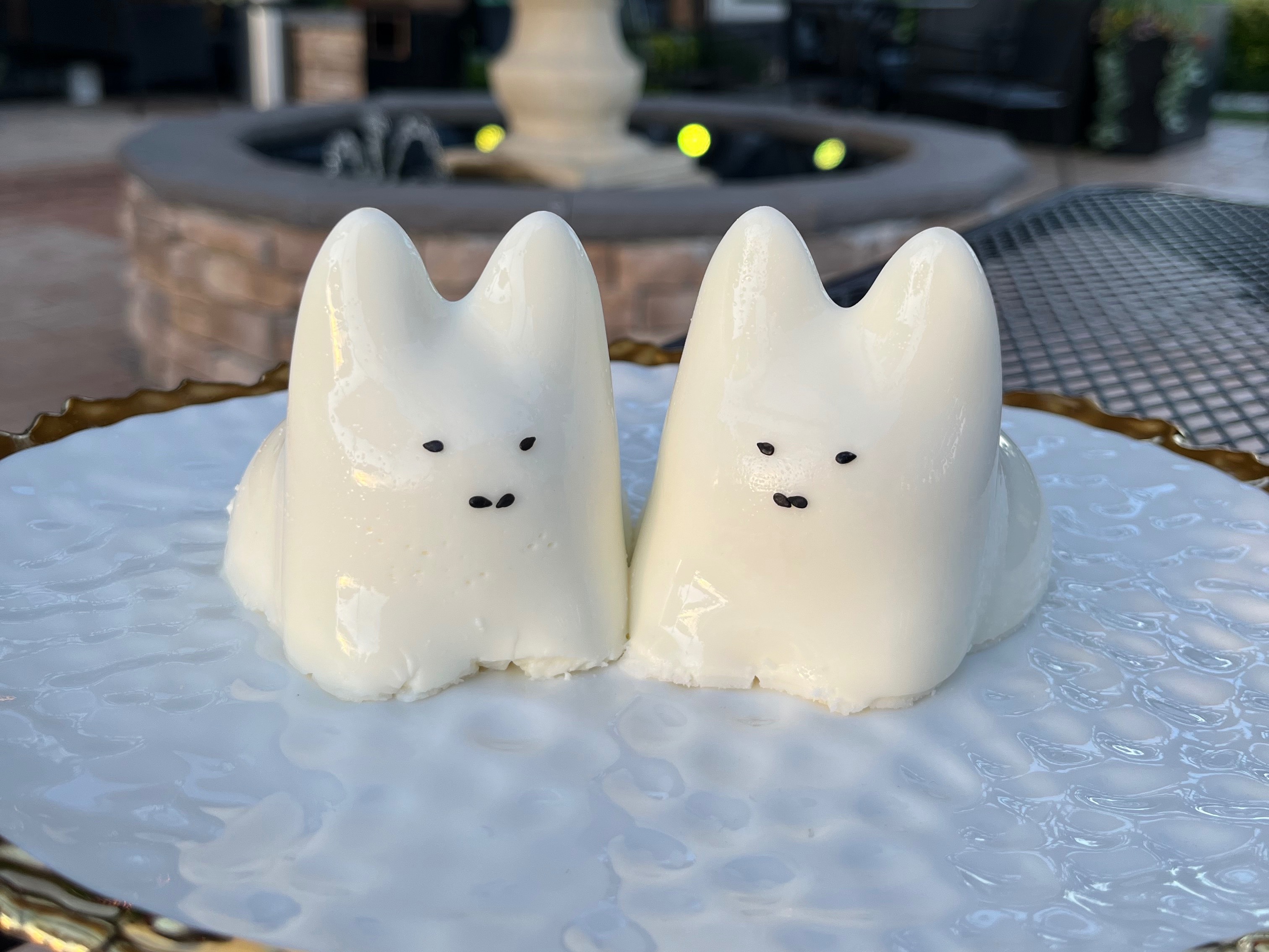 Jiggly Bunny.