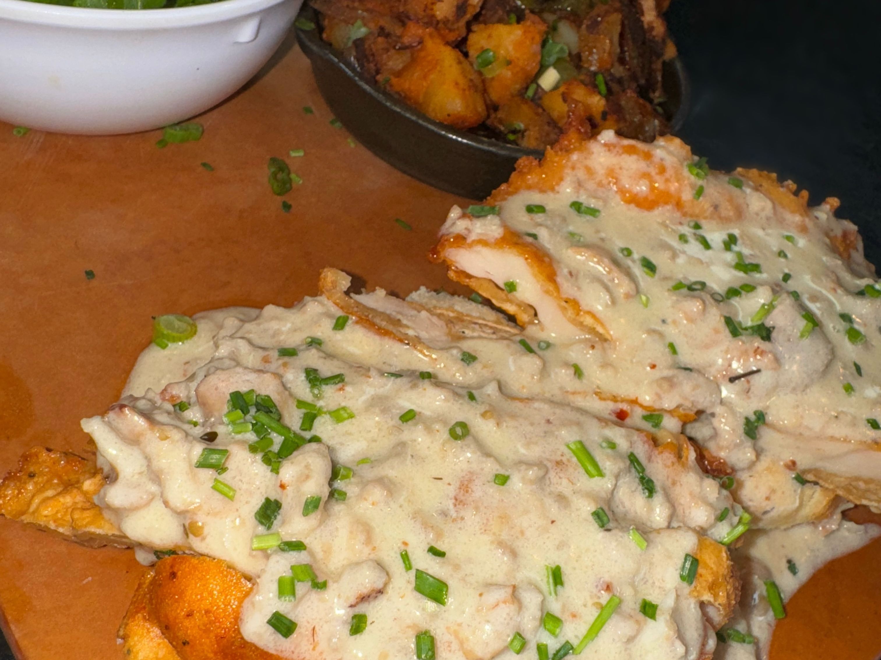 Finas Chic N Biscuit Special.