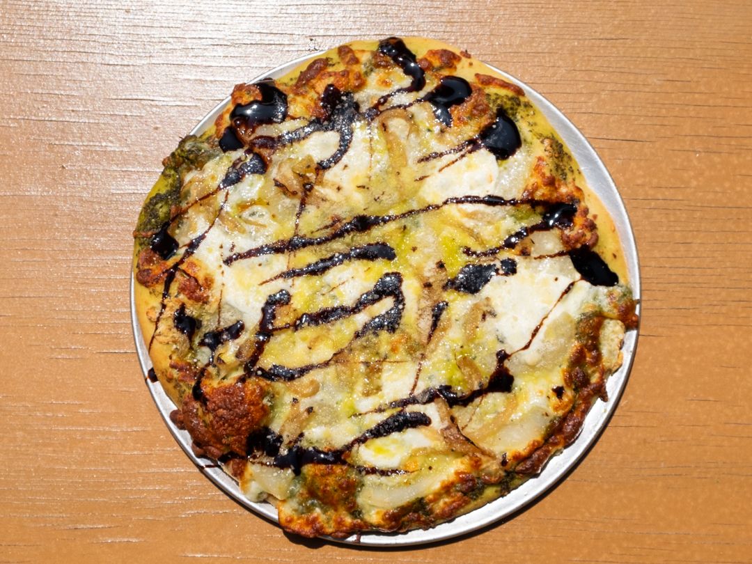 Pear & Gorgonzola Pizza.