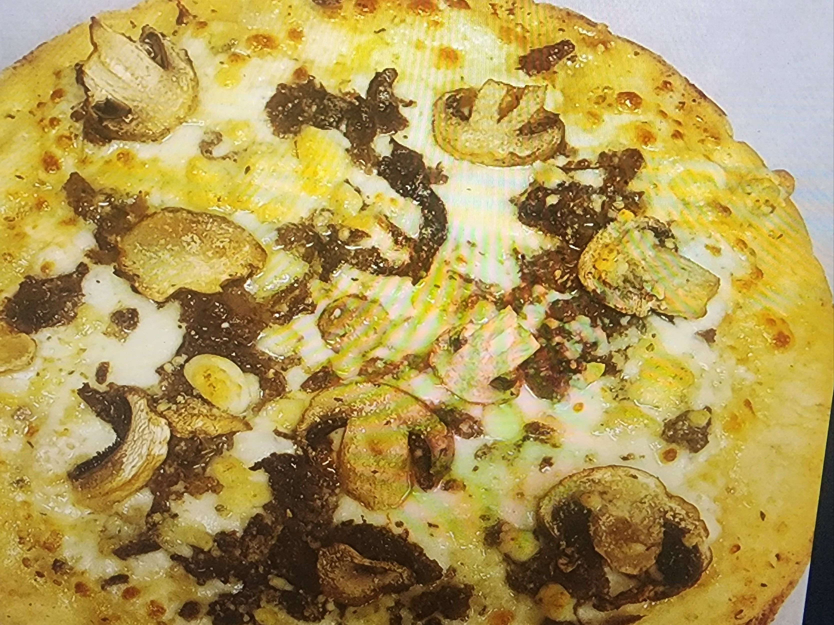 Steak N Blue Pizza.