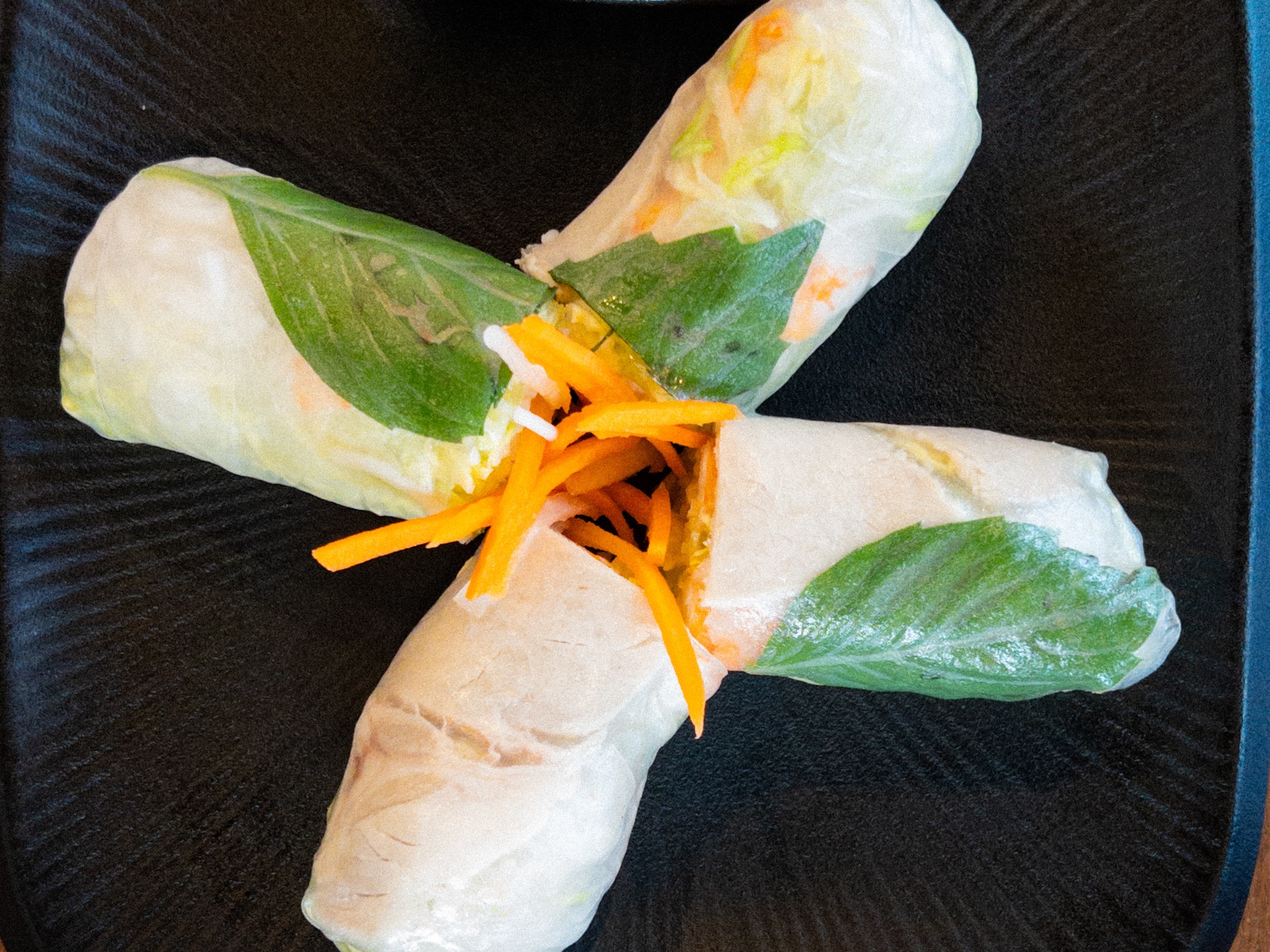 S6. Spring Rolls - Shrimp Tempura&Avocado (2).