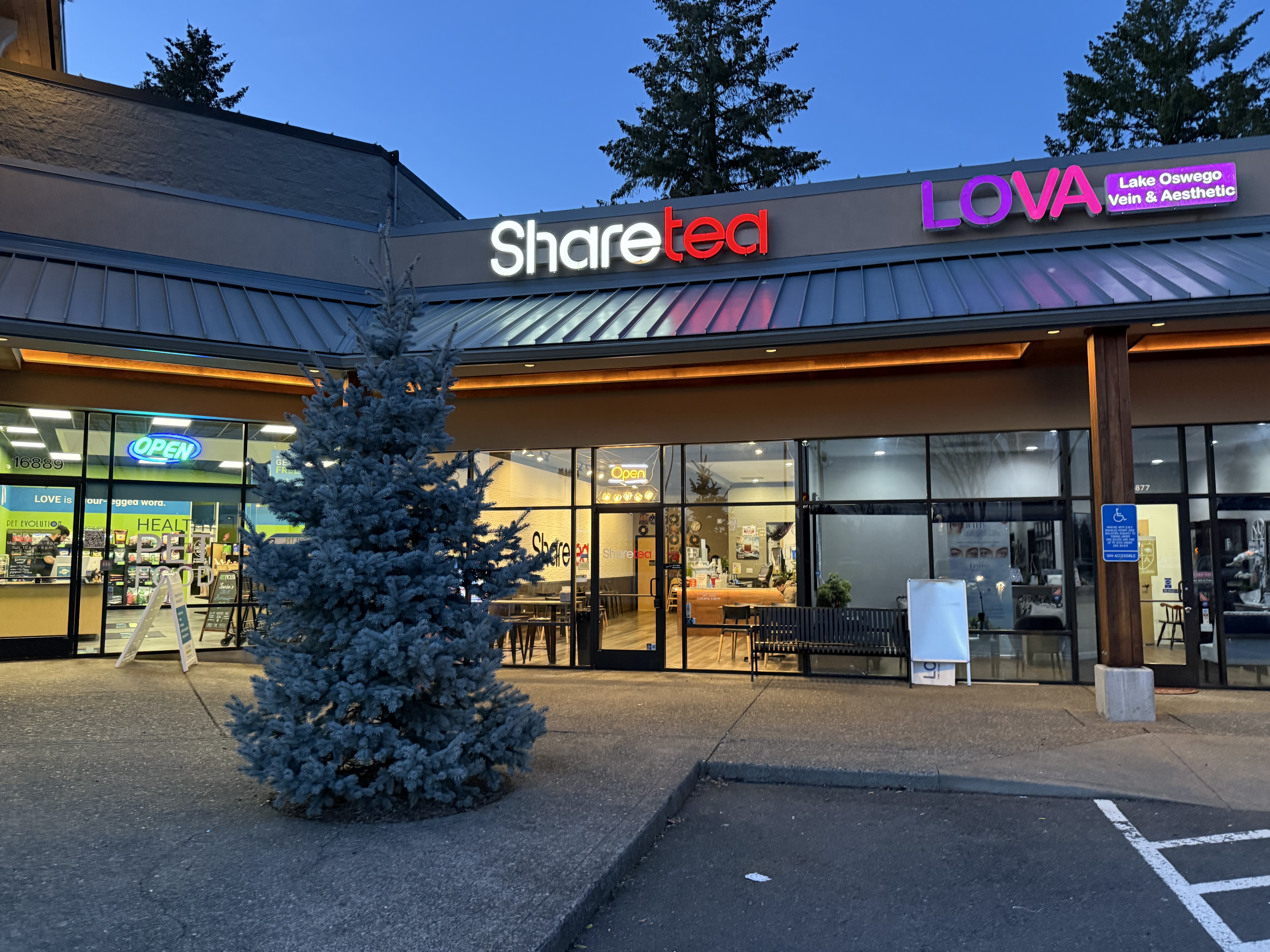 The First and Best Sip of Boba Tea From Taiwan