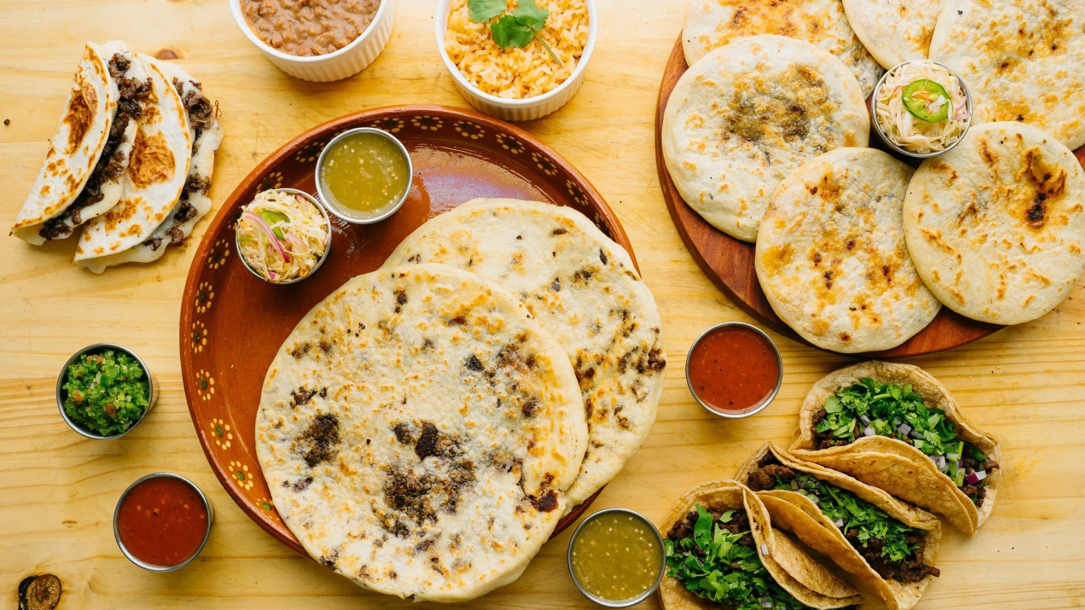 Ven A Probar Nuestras Ricas Pupusas y Mas