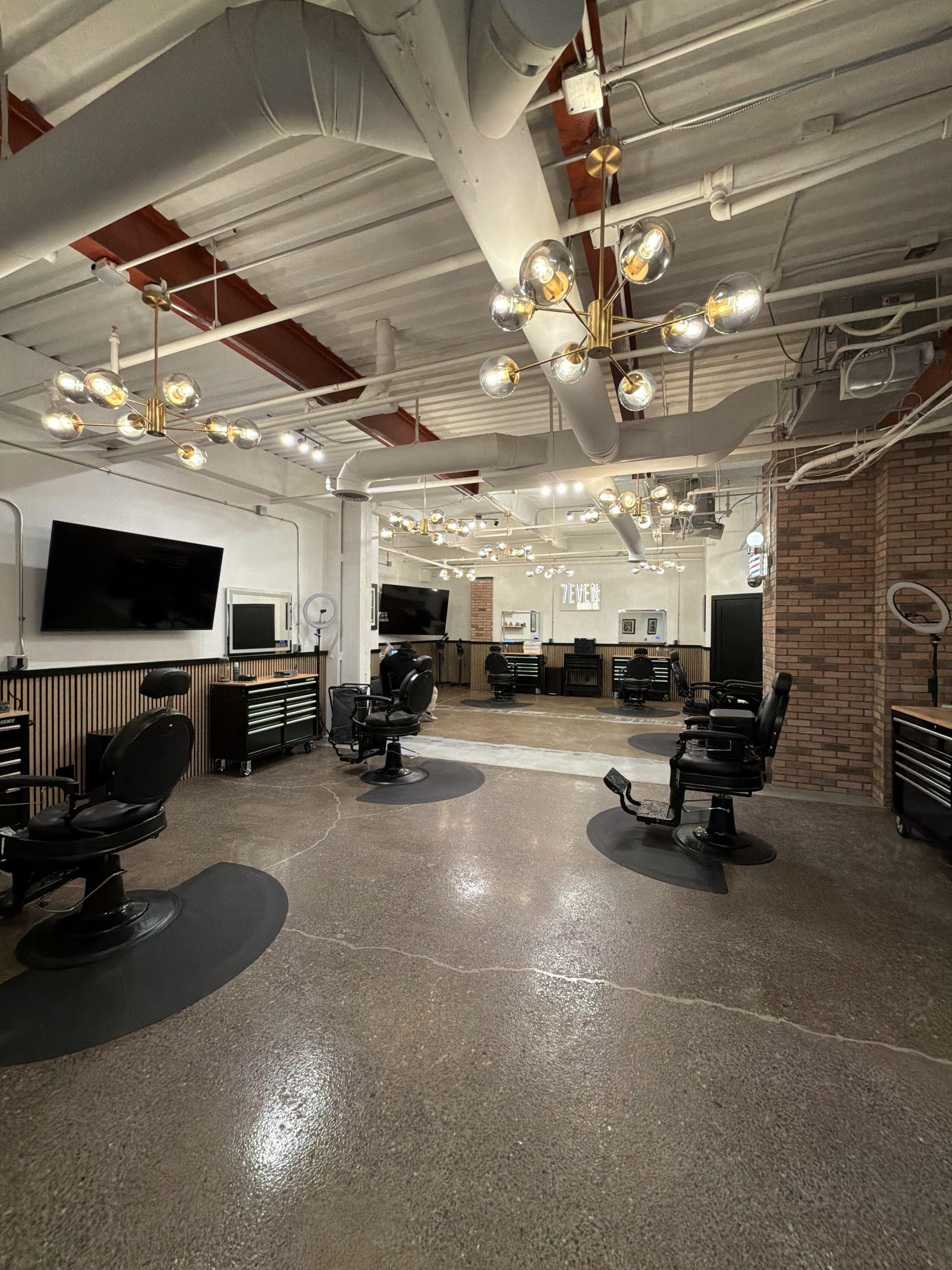 7EVEN BARBER CO - About 7EVEN Barber Co.