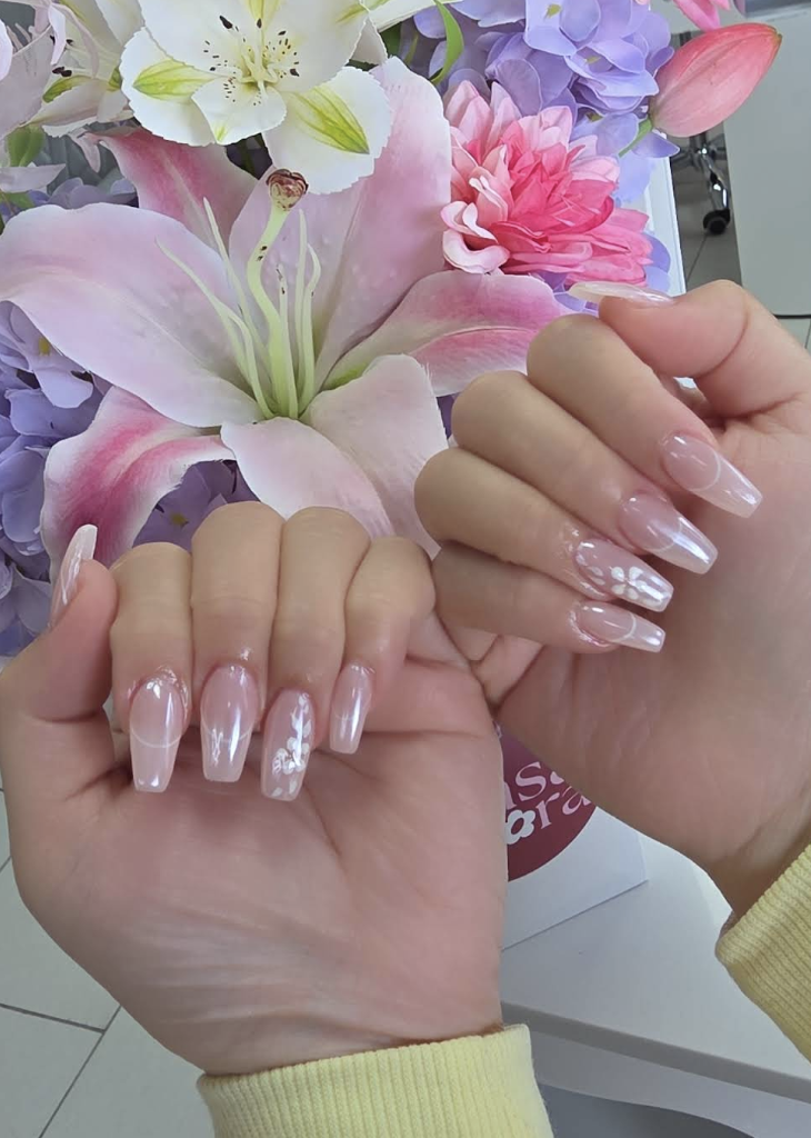 Lyra Nail Bar - About Us