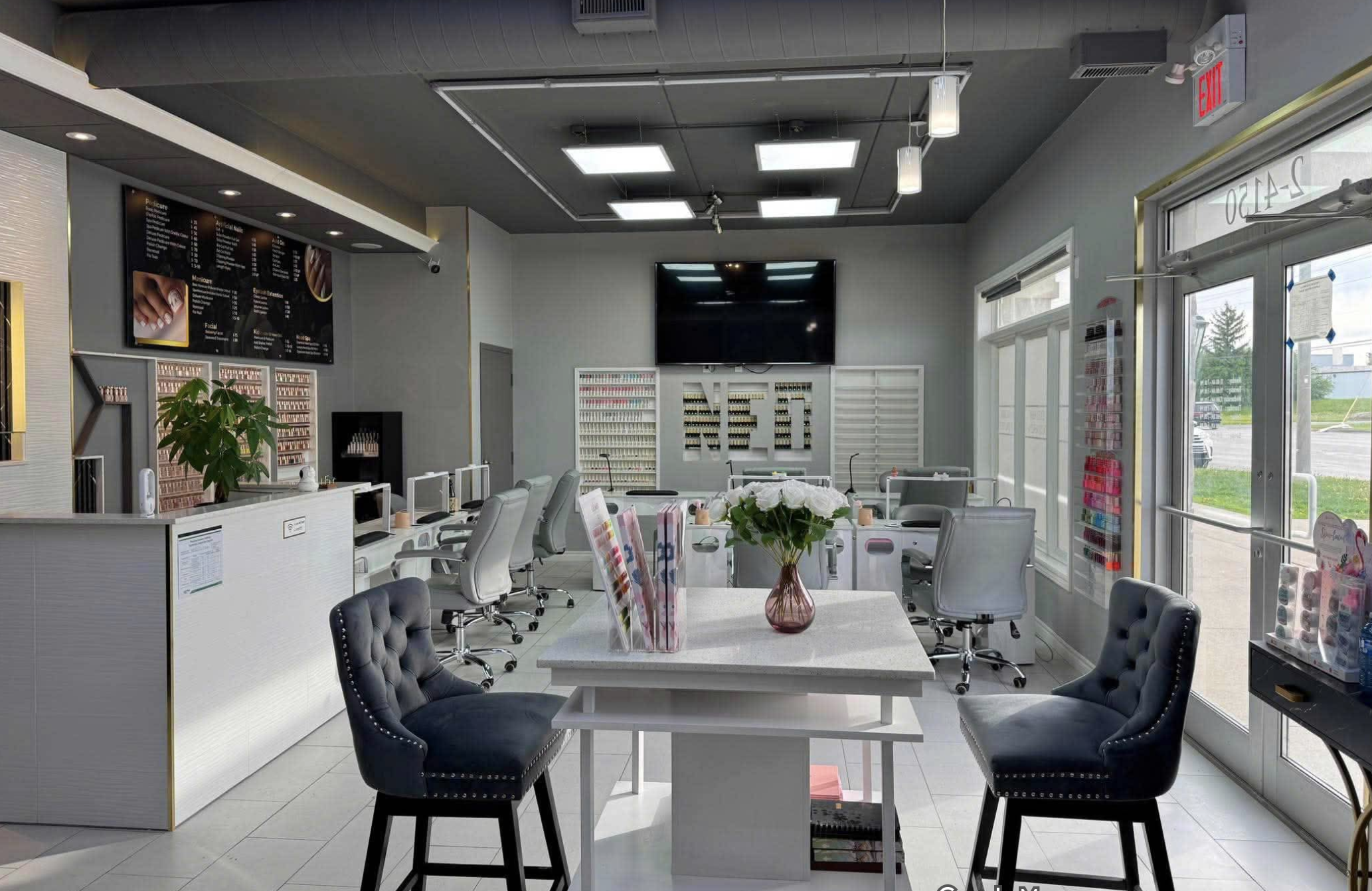 Your perfect nail day starts here.