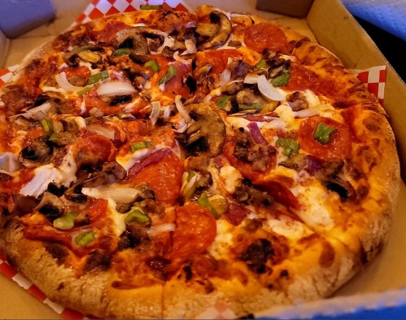 4 CORNERS PIZZA-N-PASTA - Best Pizza 