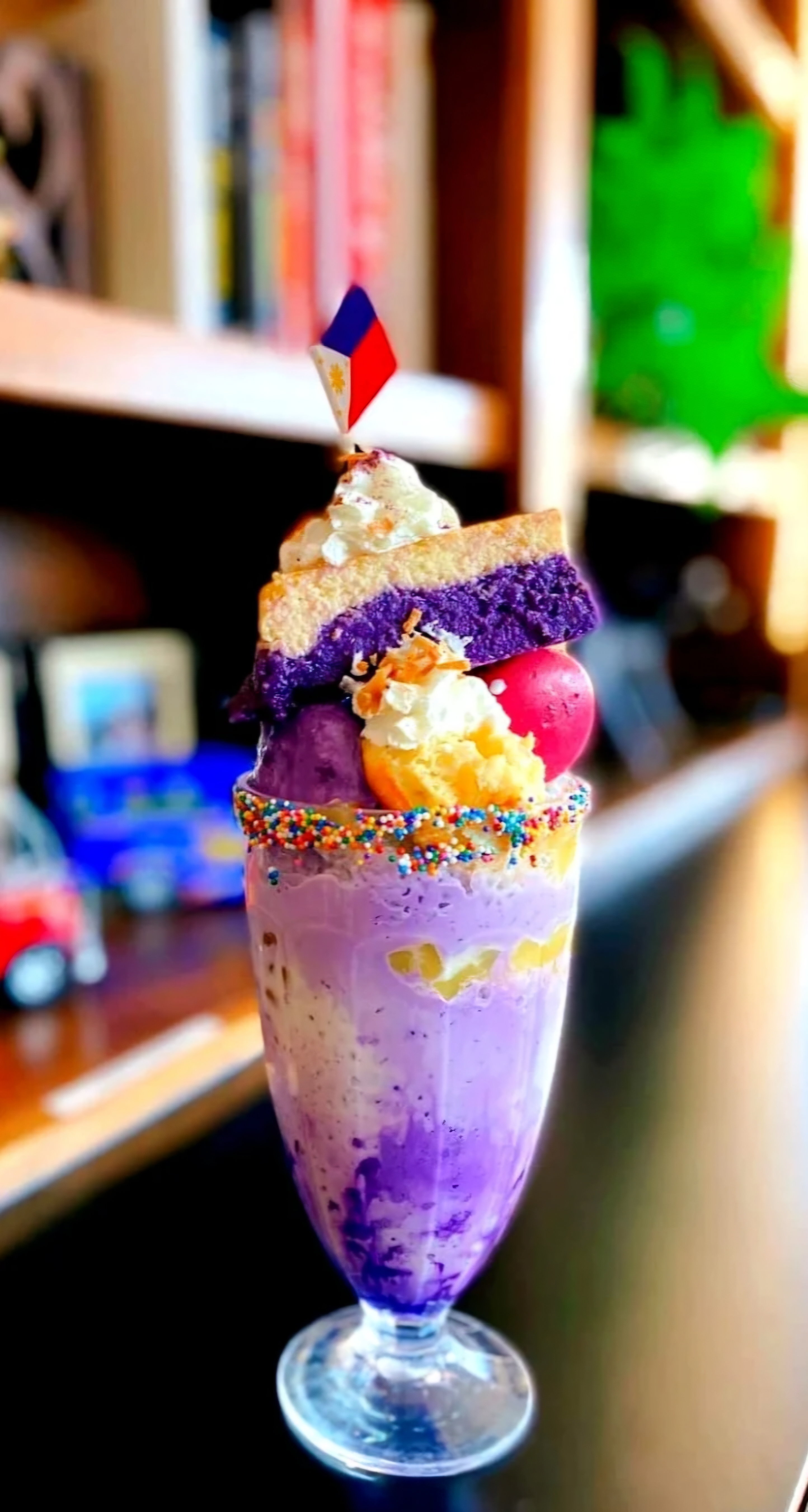 Lola`s International Kitchen - MABUHAY!